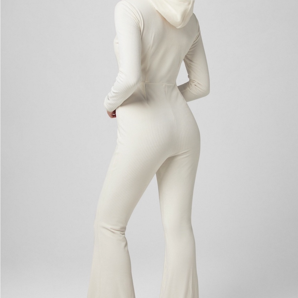 Cream Ribbed Long-Sleeve Zip-Front Jumpsuit - Picture 3 of 3